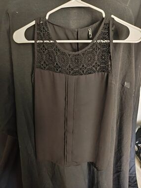 Only Black Lace Yoke Sleeveless Camisole